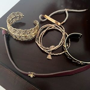 Keep collective bracelet bundle